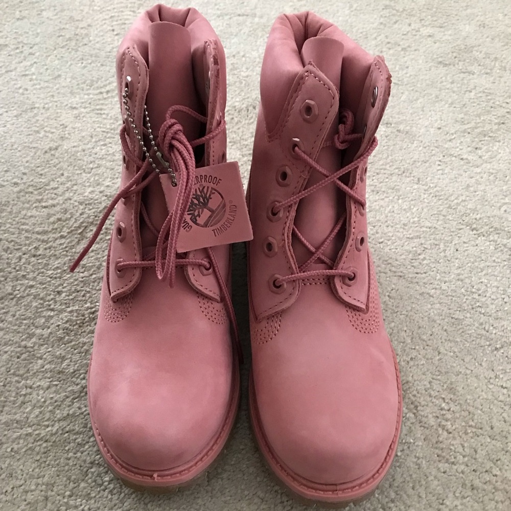 Timberland Women’s 6-inch Premium Waterproof Boots